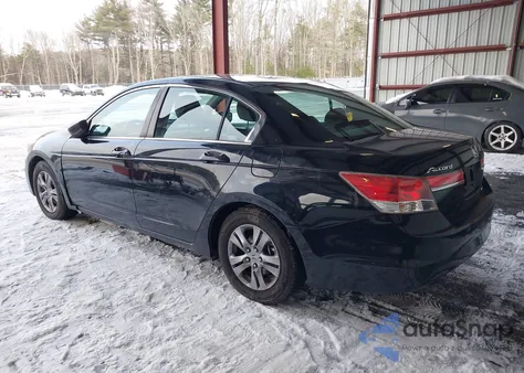 2011 Honda Accord 2.4 Se z USA, uszkodzony, nr VIN 1HGCP2F60BA136028